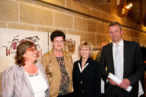 Empfang_01a Die Redaktionsspitze mit Stadtspitze: Chefredakteurin Petra Nossek-Bock, Oberbürgermeister Dr. Ulrich Maly und dazwischen die Sozialpolitikerin und 66-Bloggerin Ingrid Mielenz sowie die stellvertretende Chefredakteurin Elke Graßer-Reitzner.